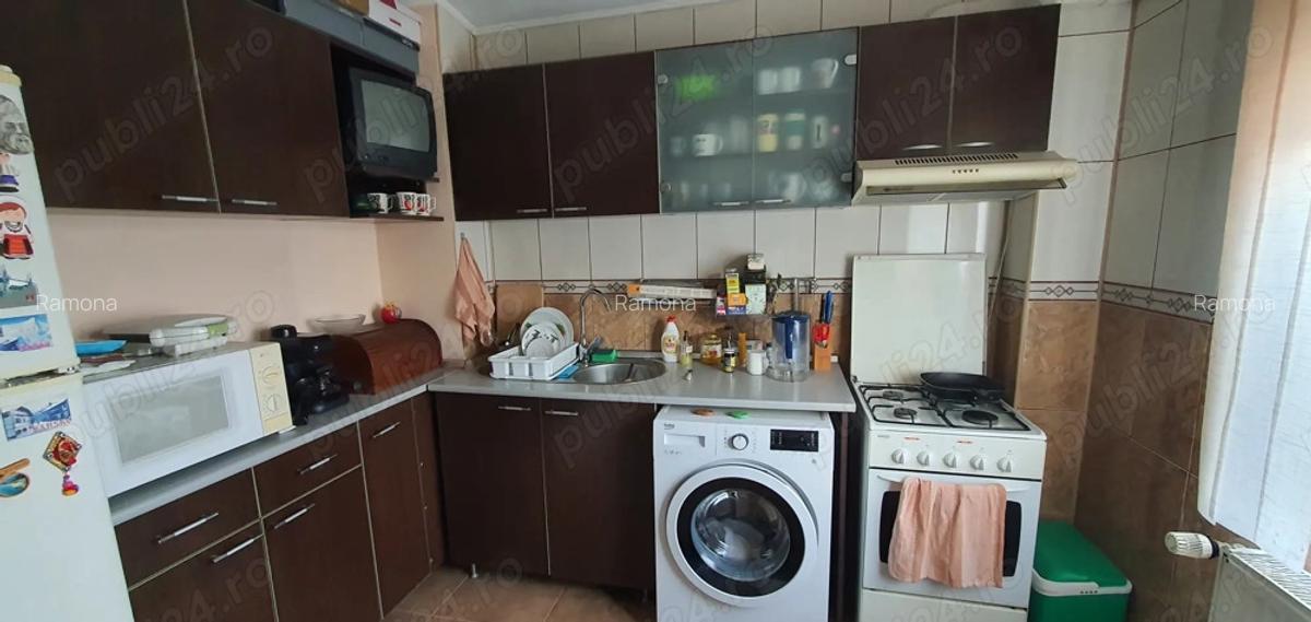 Proprietar vand 2 camere Virtutii Militari - 2