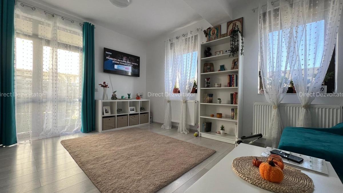 Vilă P+1+M de vânzare în complex privat – 5 camere, 2 parcări, curte proprie - 4