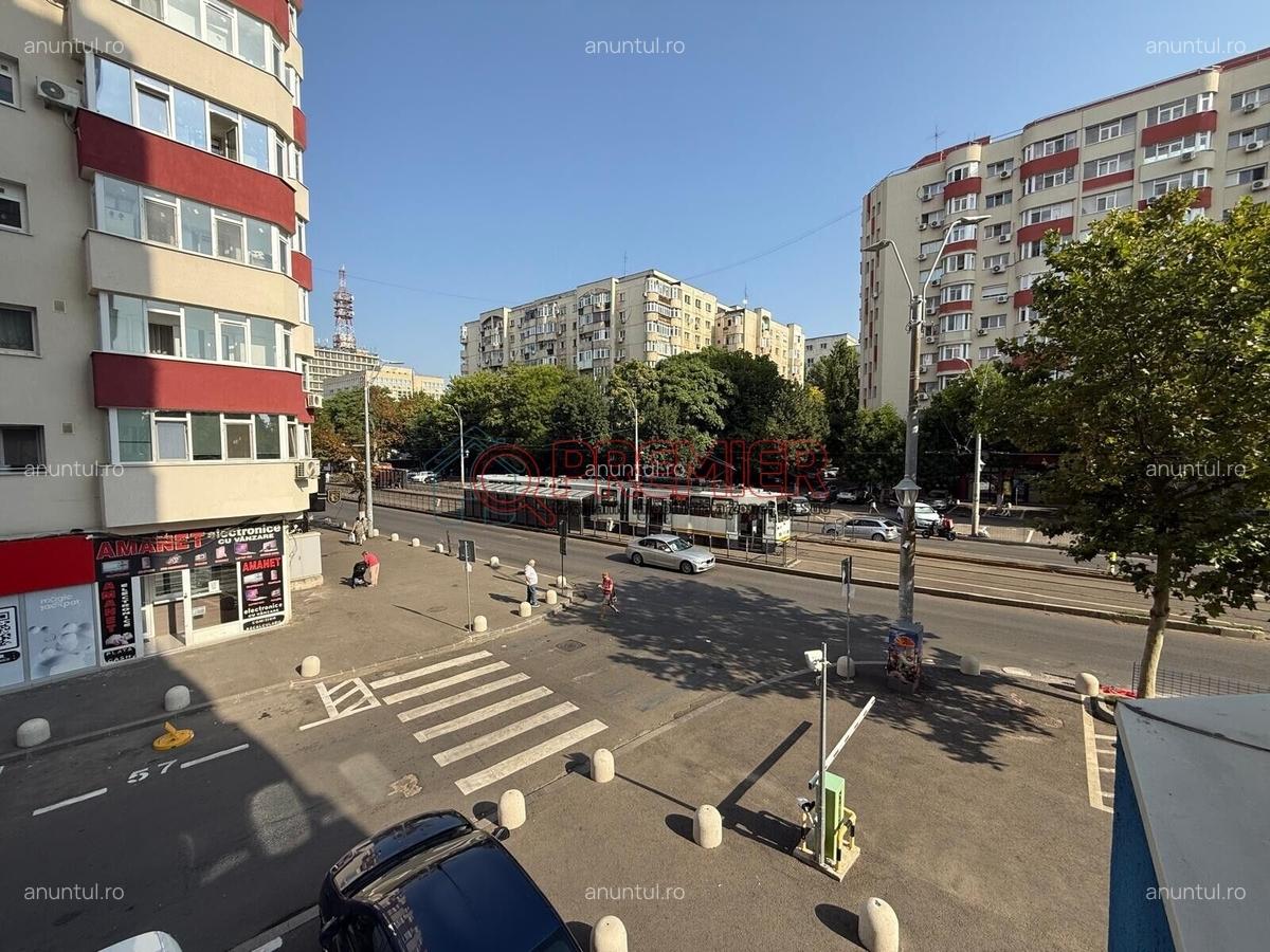 Piata Sudului, metrou, 2 camere bloc 1987, et. 1, nou - 15