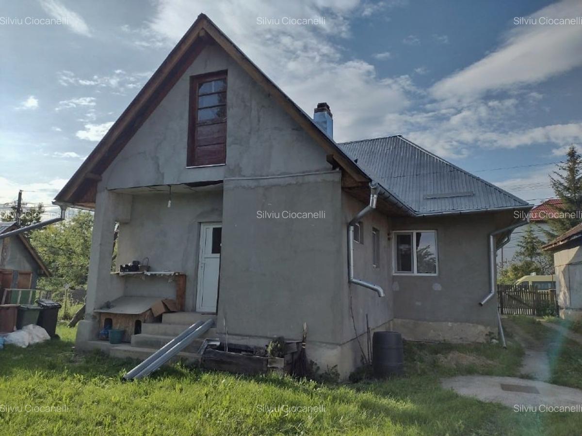 Oportunitate de Investiție/Locuință Ultracentrală în Brebu: Casă și Teren Genero - 2