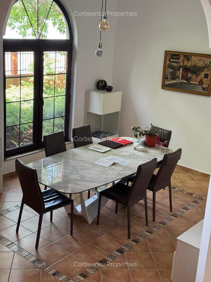 Vila pt familie extinsa, 5 dormitoare, 2 garaje, la Nord de Paradisul Verde - 9