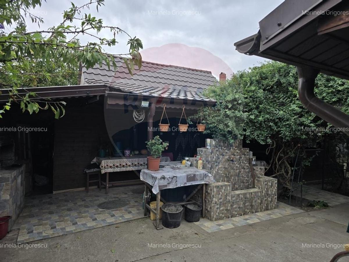 Casa / Vila cu 5 camere de vanzare - 4