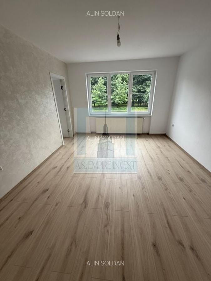 Apartament 4 camere renovat complet, etj. 1/4 - zona Tractorul - 2