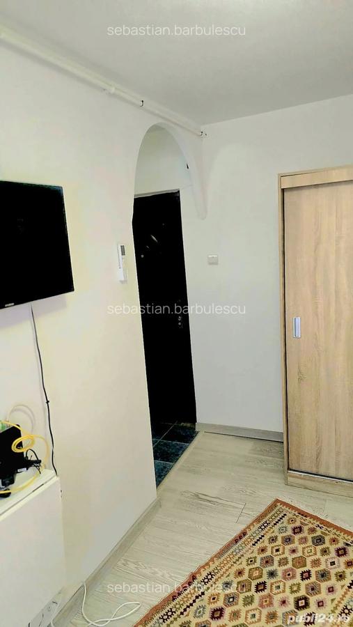 DIRECT proprietar inchiriez garsoniera Piata Resita - 4