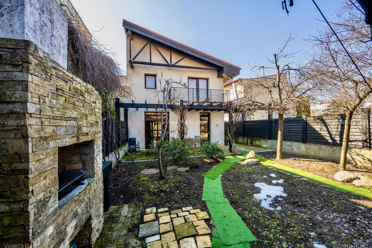 Vilă de Lux pe Malul Lacului Băneasa – 340 mp Utili + Casă de Oaspeți - 2