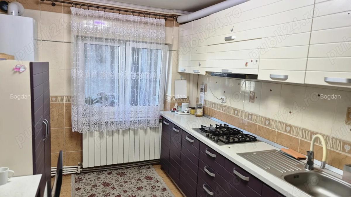 Apartament 3 camere in Zamca - 4