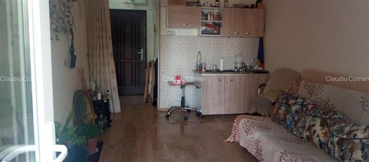 Garsoniera de vanzare - 1