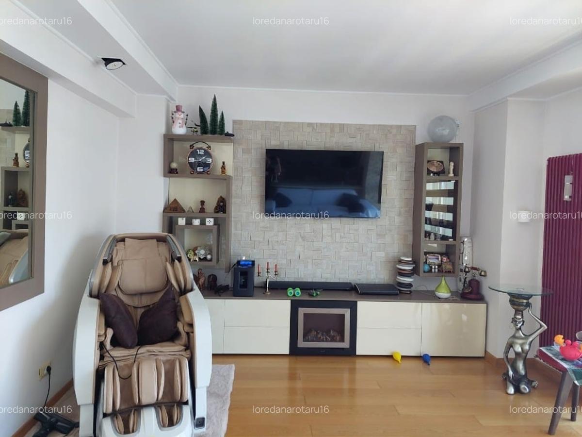 Inchiriez apartament 3 camere - 3