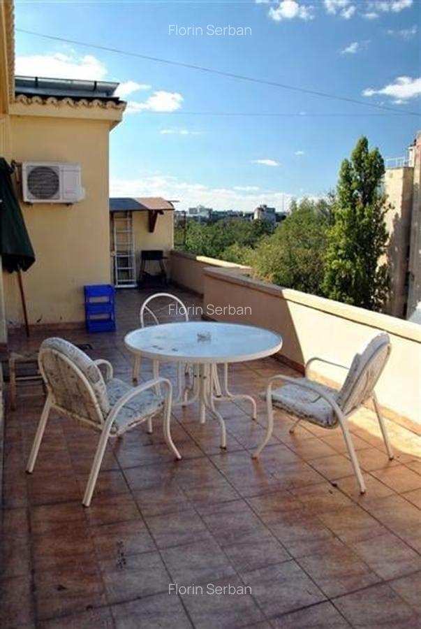 Vanzare apartament 2 camere Cismigiu - 1