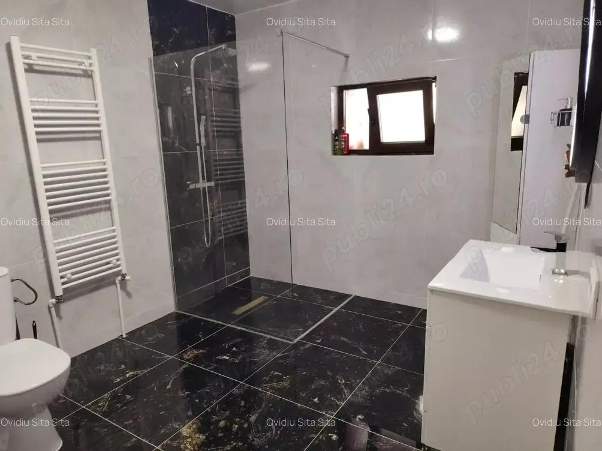 Vand casa in Cara? Severin Re?i?a - 2