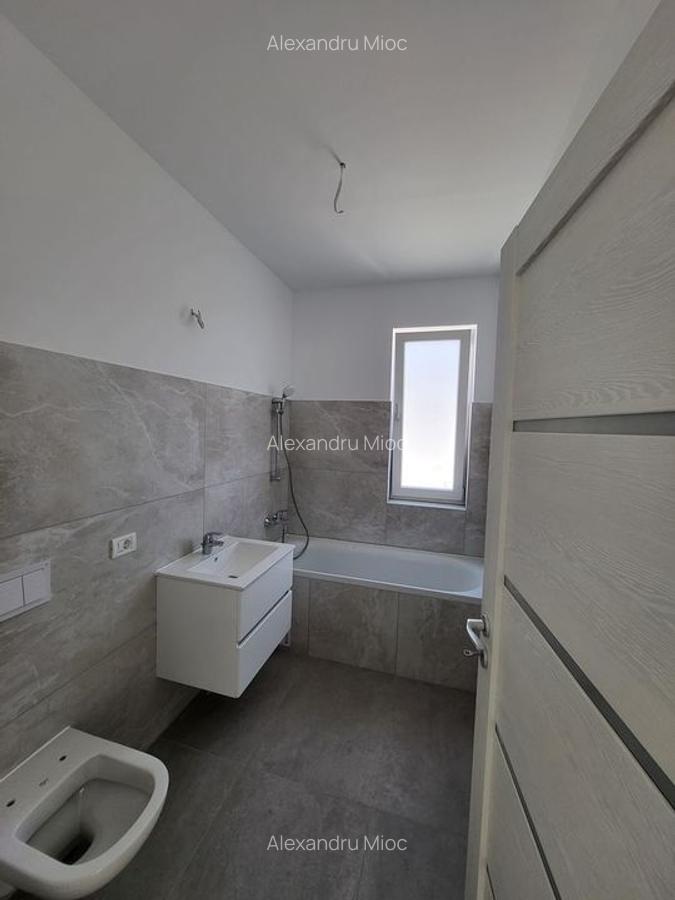 Nou. Spatios. 42.5 mp utili. Terasa mare.  Buc. separata. Zona Braytim. - 3