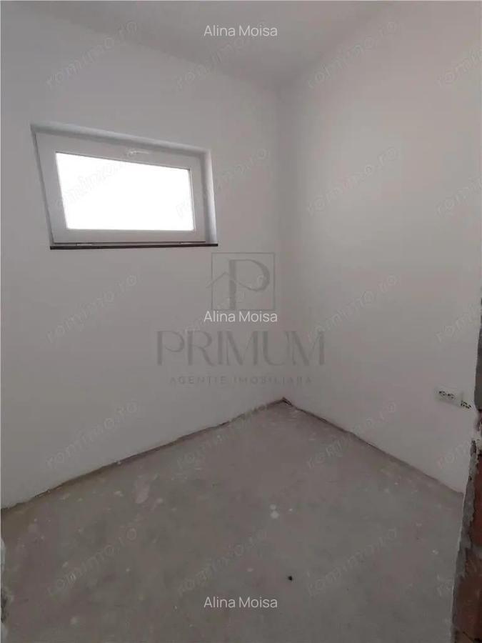 Duplex 5 camere - 2 dormitoare la parter - bucatarie inchisa - 11