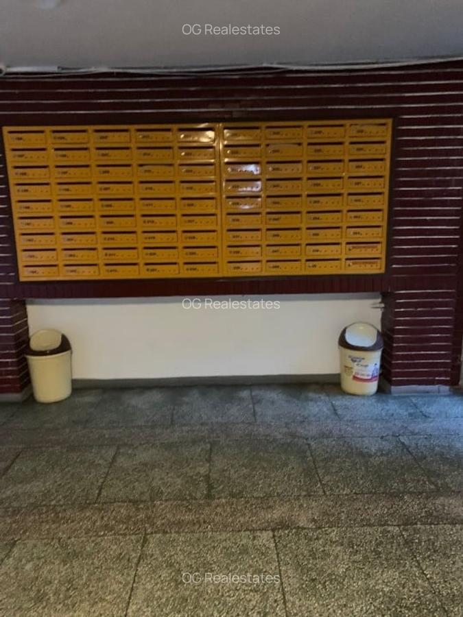 Garsonieră semidecomandată în Titan - 12