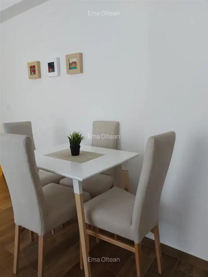 Apartament o camera zona Badea Cartan - 1