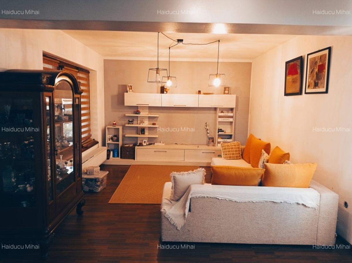 Casa / vila Bascov , mobilata / utilata , finisaje moderne ! - 5