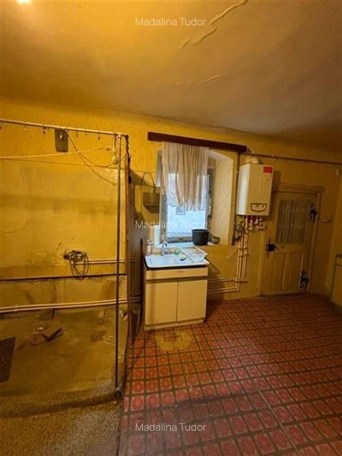 Apartament cu 3 camere semidecomandat în Centrul Istoric - 8