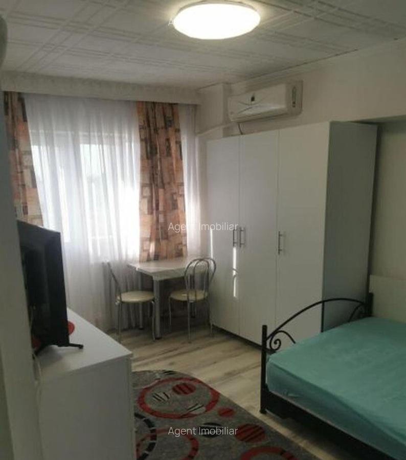 Dristor etaj 10 camil ressu mc donalds - 2