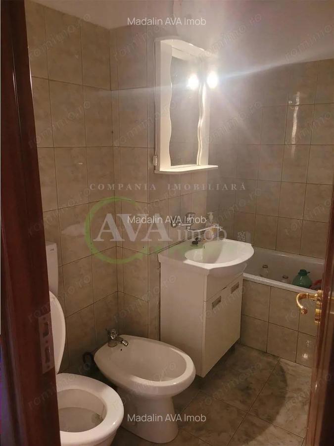 Apartament 3 camere decomandat zona Mioritei - 4