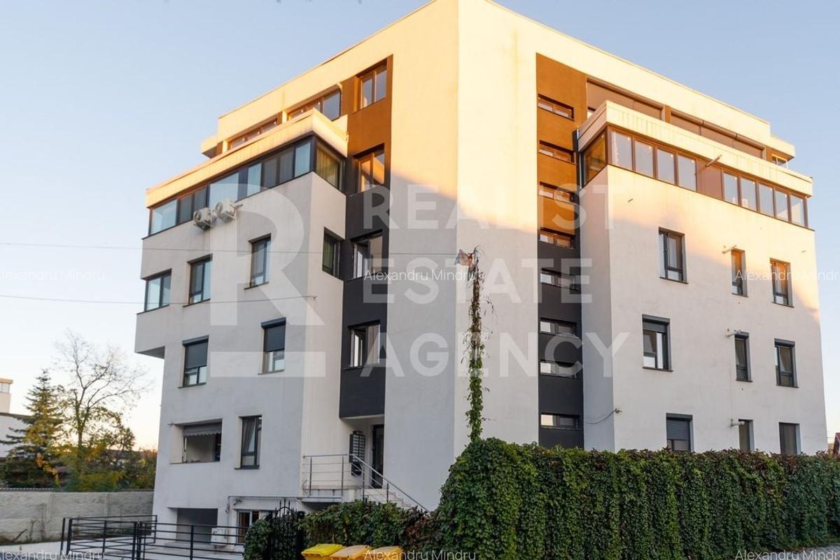 Vânzare, apartament, 4 camere, zona Giulești - 1