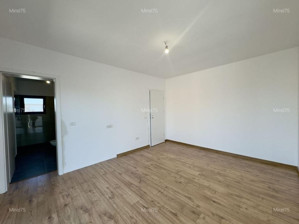 Duplex despartit prin camera Tehnica, Mosnita Noua-Valery - 5