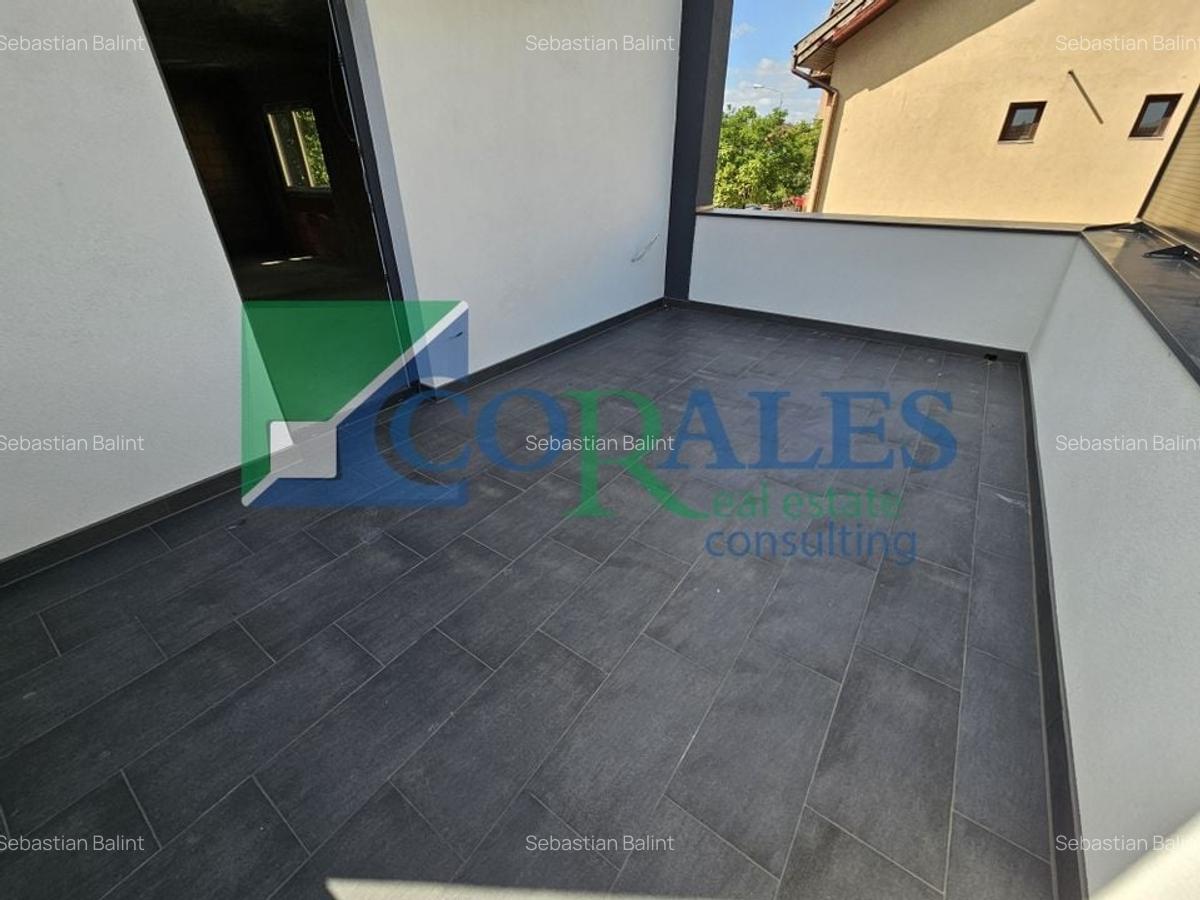 SAD la parter. Apartament cu 3 camere la Etaj si Mansarda! - 2