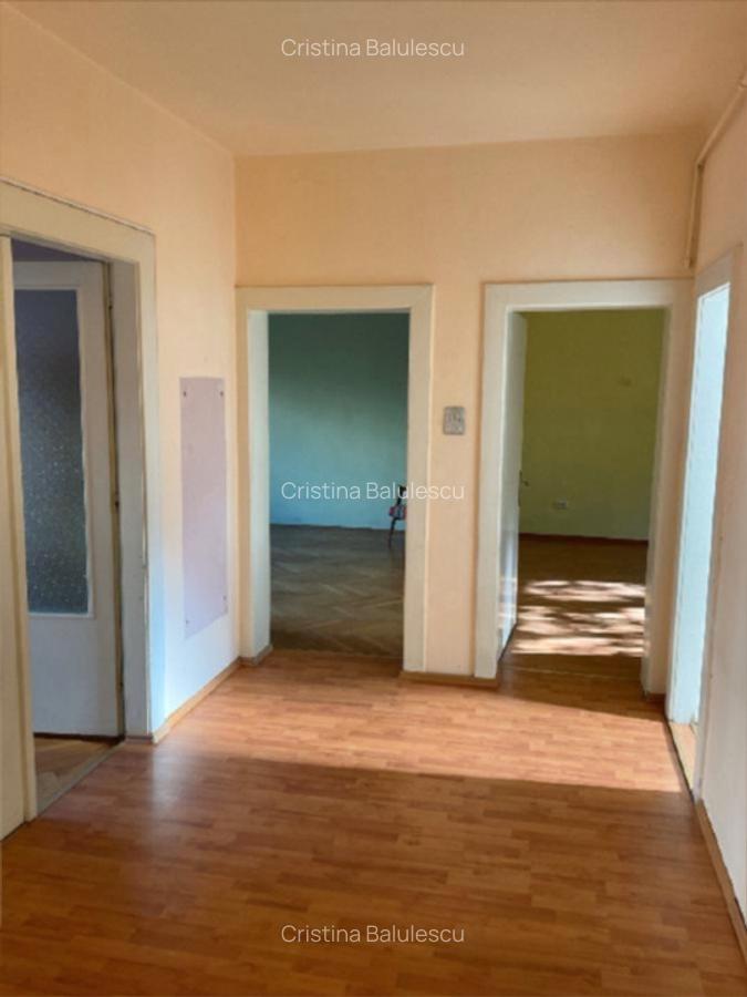 Apartament cu 3 camere decomandat în Centrul Civic - 9