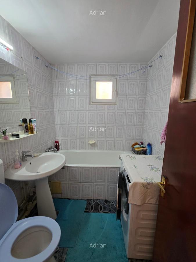 1 Decembrie 1918, 15 minute metrou, Auchan, bloc 1980, 2 gr sanitare, - 3