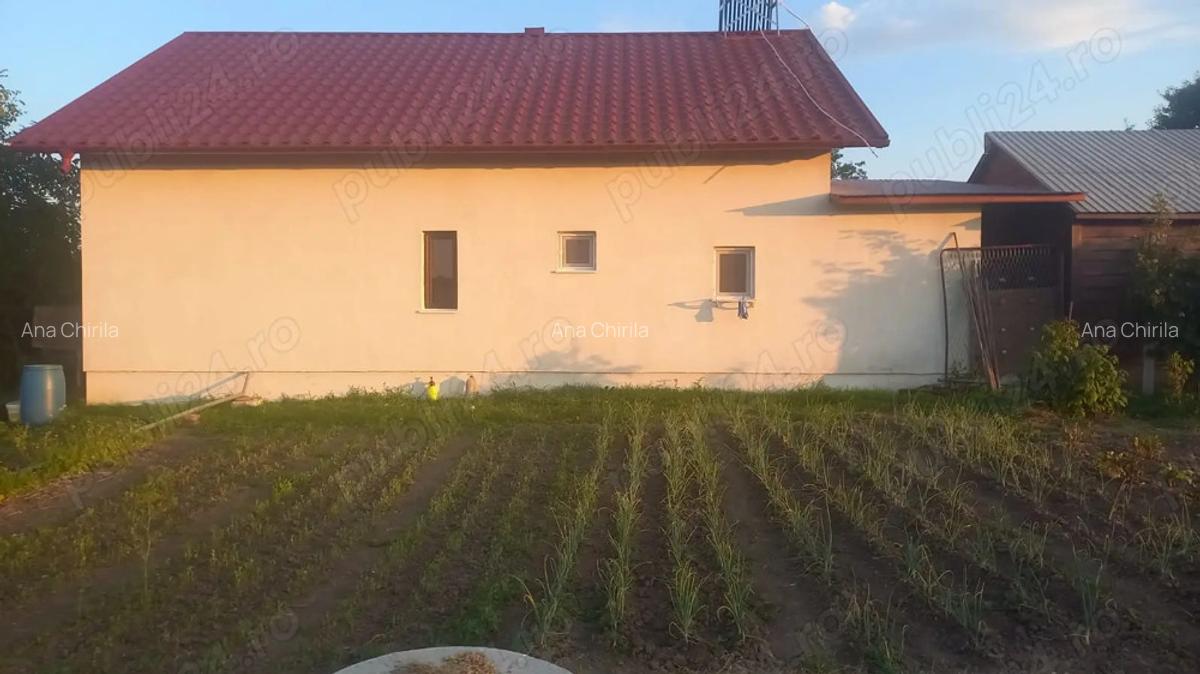 Casa de vanzare+ 67 de ari - 2