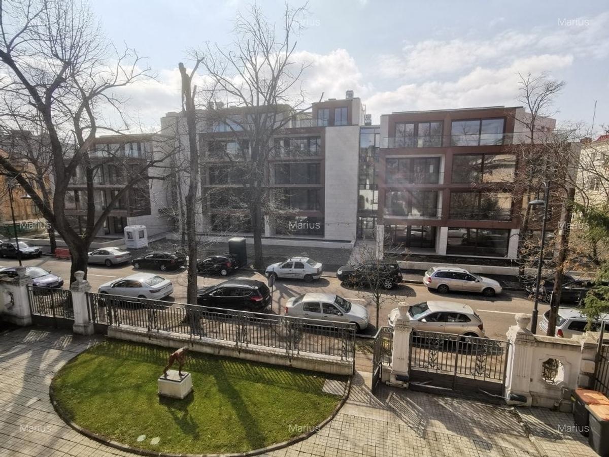 Apartament cu 5 camere decomandat în Dorobanți - 10