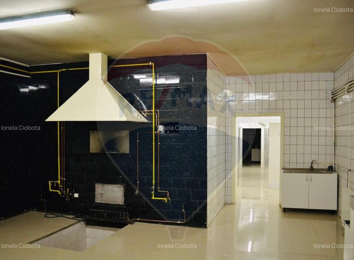Spa?iu comercial de vanzare in Bod - 4