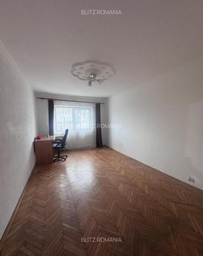 Apartament 2 camere. etaj intermediar, Radauti - 3