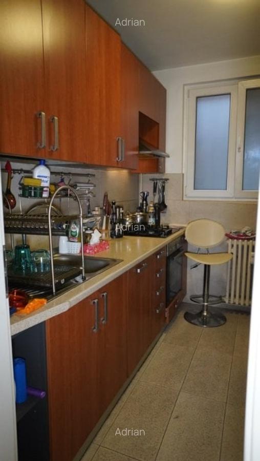 Apartament cu 7 camere decomandat, mobilat în Titan - 7