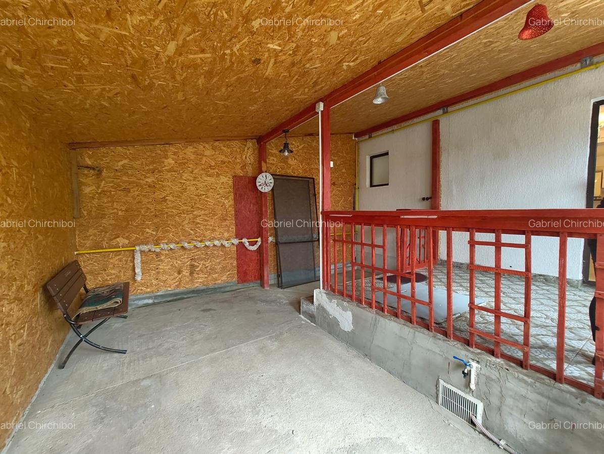 Duplex partial mobilat  -  3 camere  -  200 mp teren - 4