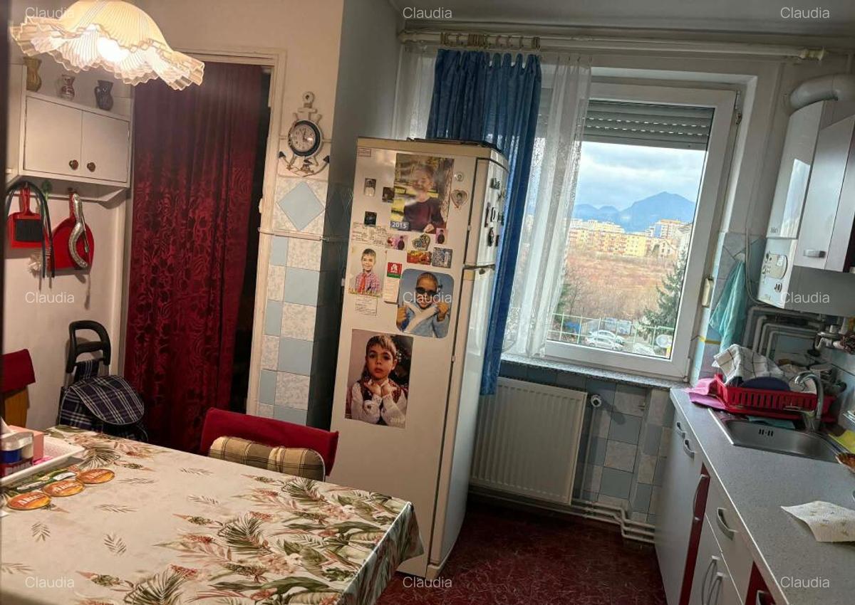 Apartament de 3 camere zona Harmanului, - 1