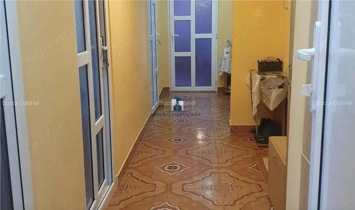 Vanzare Apartament 4 Camere Semidecomandat Sos.Oltenitei - 2