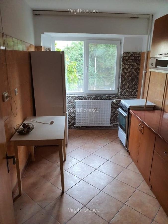 PROPRIETAR, 3 CAMERE, 2/10, complet renovat, aproape parc National - 16
