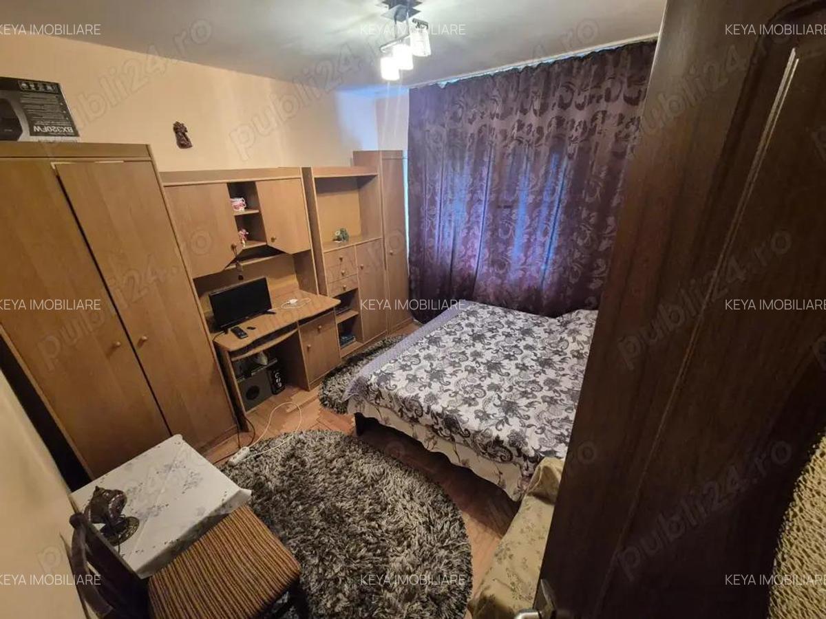 Apartament 2 camere de vanzare Targu Jiu, strada 23 August - 2