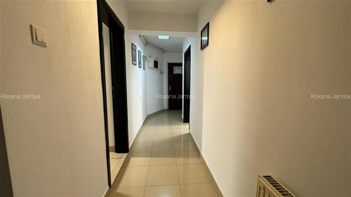 Spațiu comercial, 110 mp în 15 Noiembrie - 11