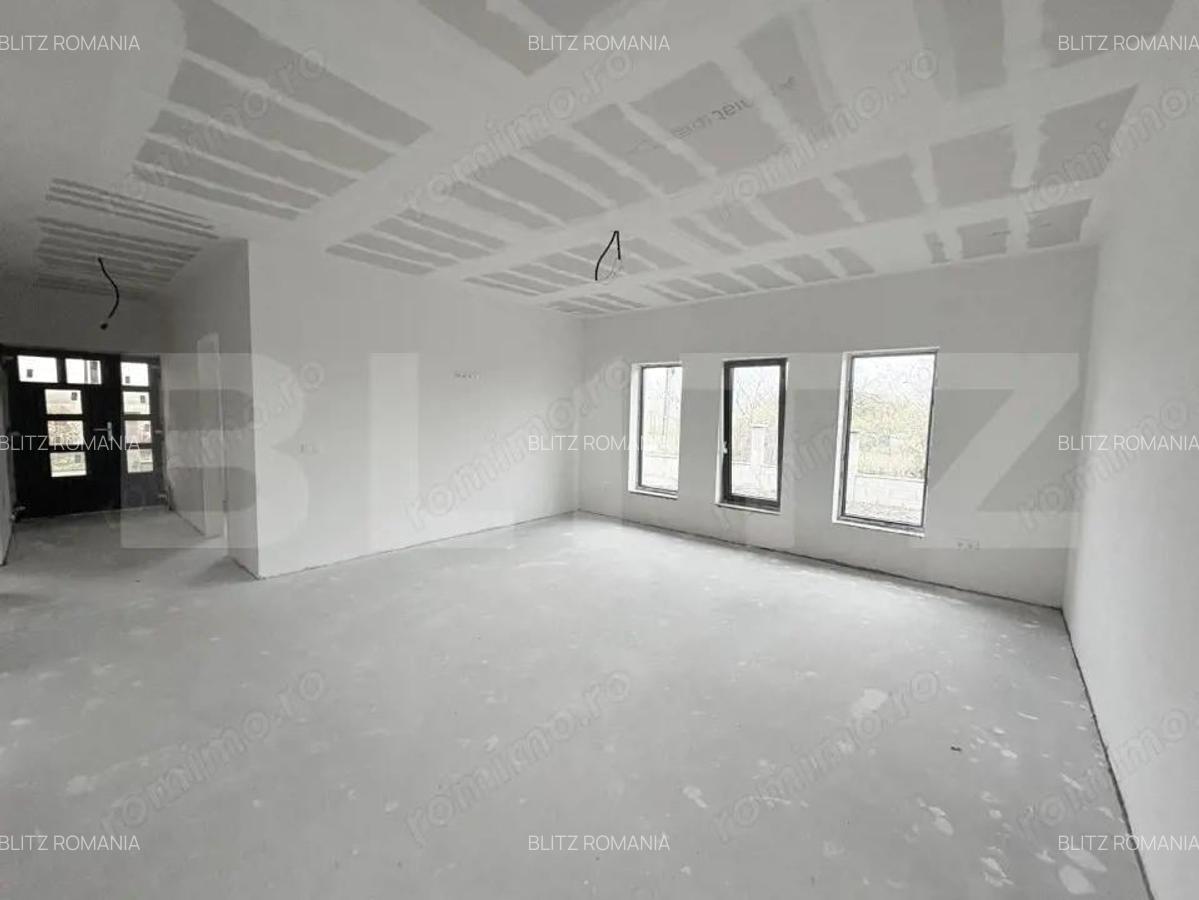 Casa de vanzare , 110 mp , teren 4,5 ari, zona Lazuri - 1