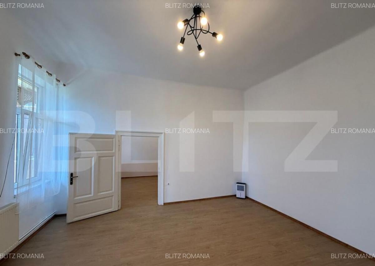 Apartament de vanzare, cu 2 camere, 54 mp, zona semicentral - 2