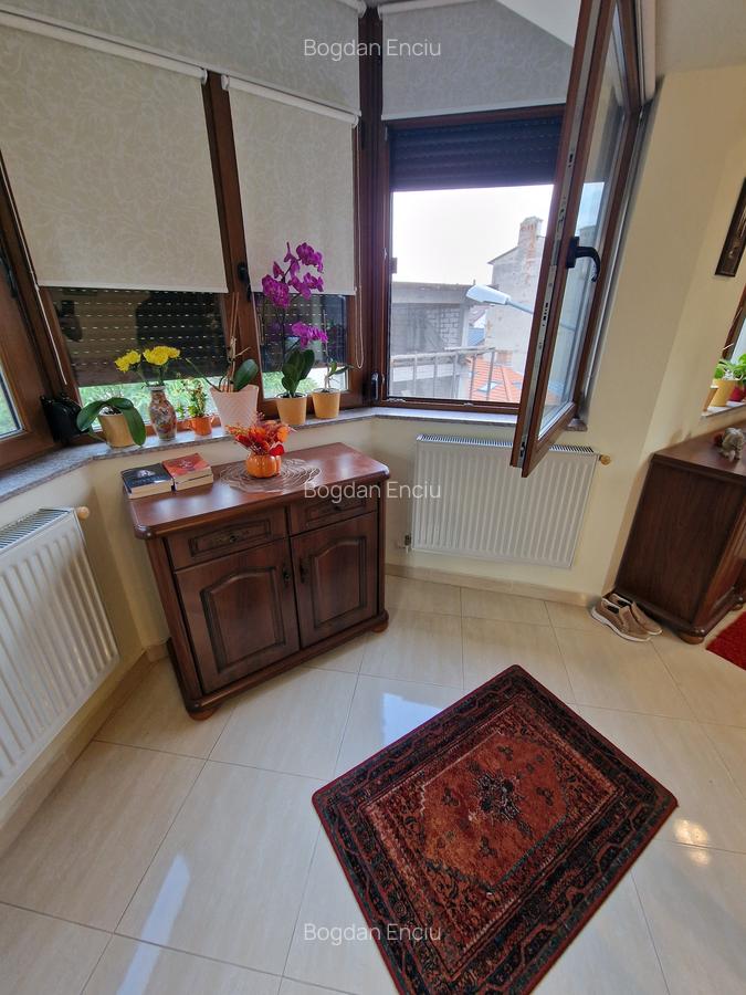 Apartament 2 camere Muncii / Decebal Bloc 2010 - 3