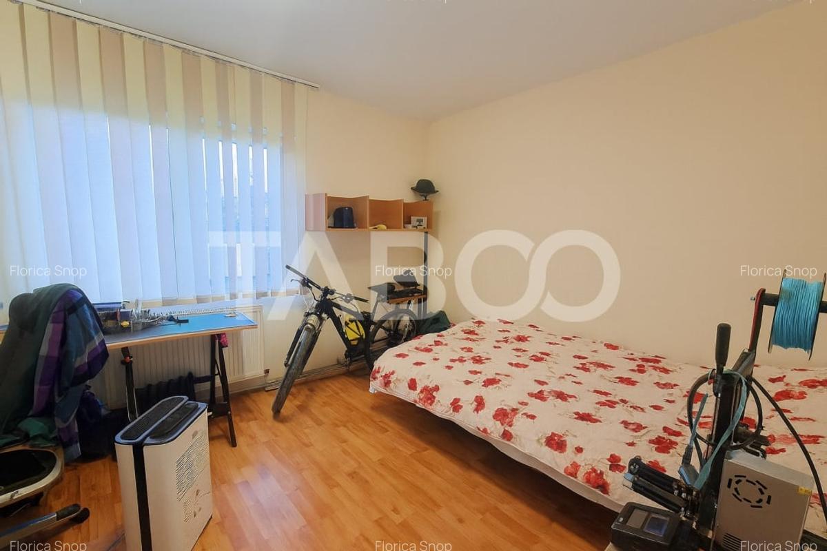 Apartament decomandat de vanzare 3 camere balcon parcare si curte - 9