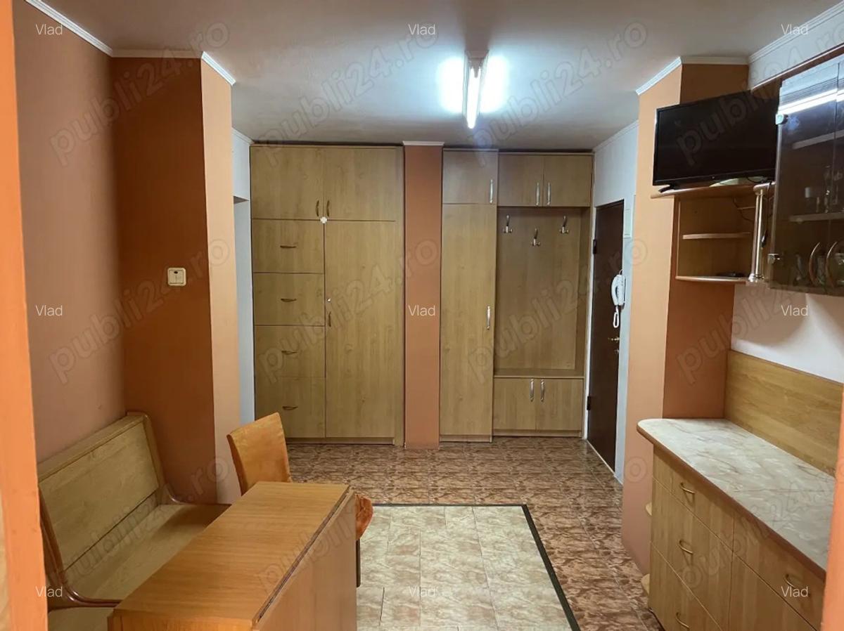 Apartament PB 3 camere zona Ramada, H. Coanda, etaj 4 4, 118.000 - 1