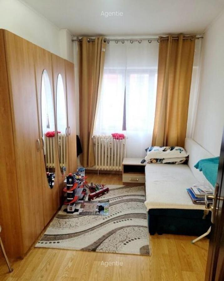 Apartament 4 camere Dristor - 2 Apartament 4 camere Dristor - 2