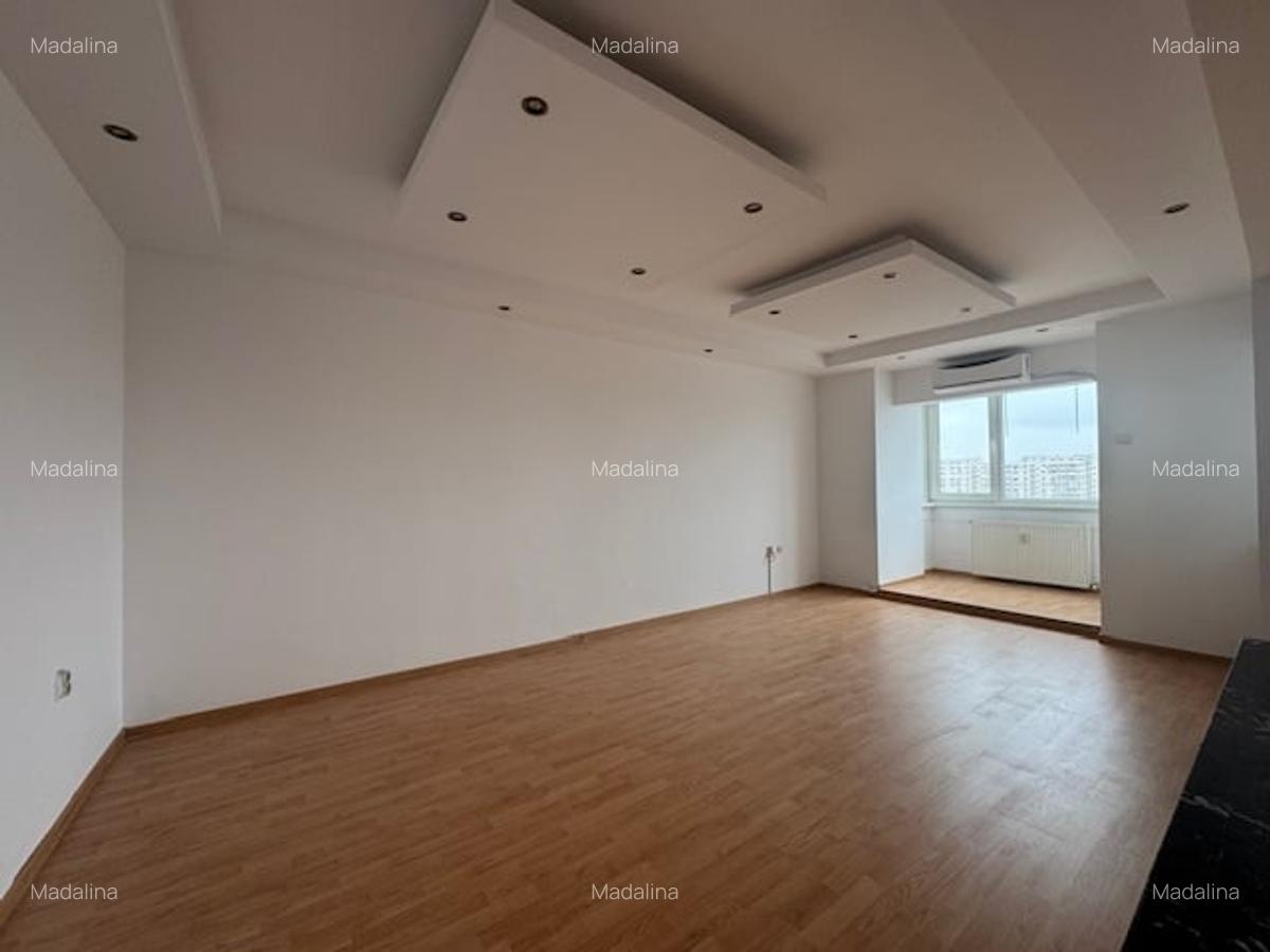 Apartament cu 4 camere decomandat, mobilat în Decebal - 1