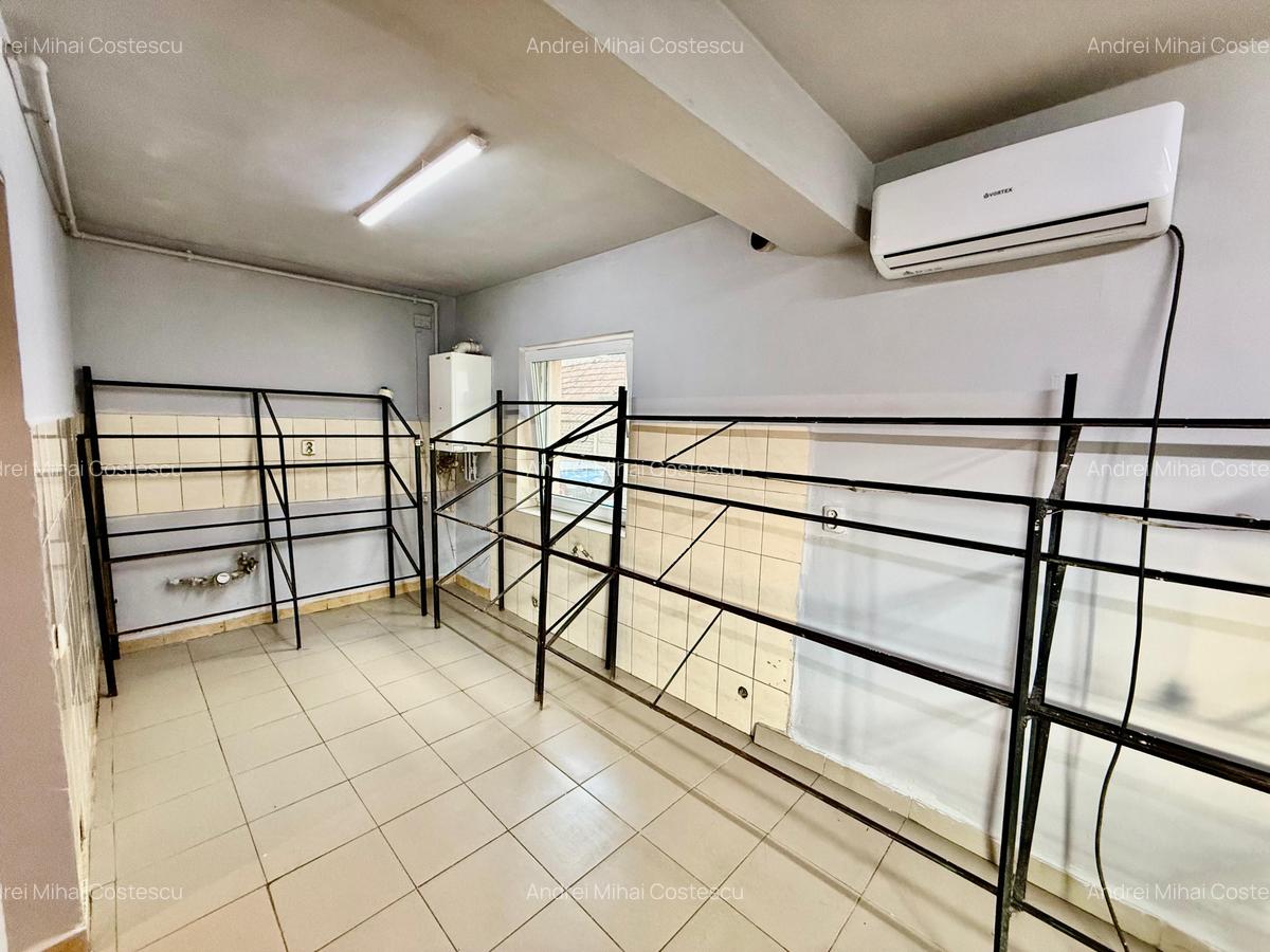 Spatiu comercial de vanzare situat in Floresti, zona Centrala - 3