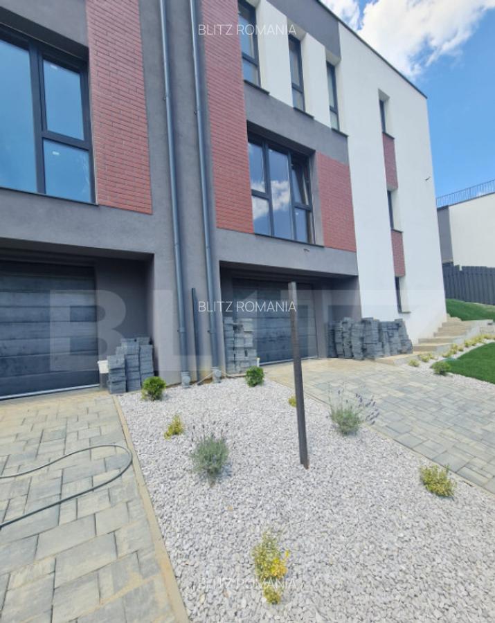Casa de vanzare, cu 5 camere, 200 mp utili, 245 mp de teren, - 4