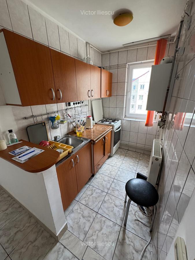 Apartament cu 3 camere decomandat, mobilat în Central - 2