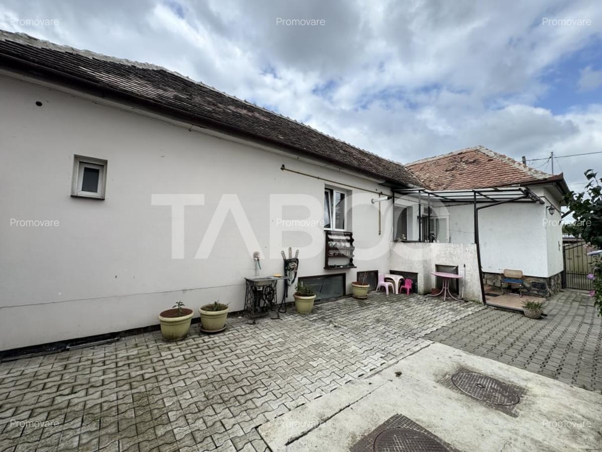 Casa singur in curte cu 4 camere pivnita teren 234 mp Terezian Sibiu - 8