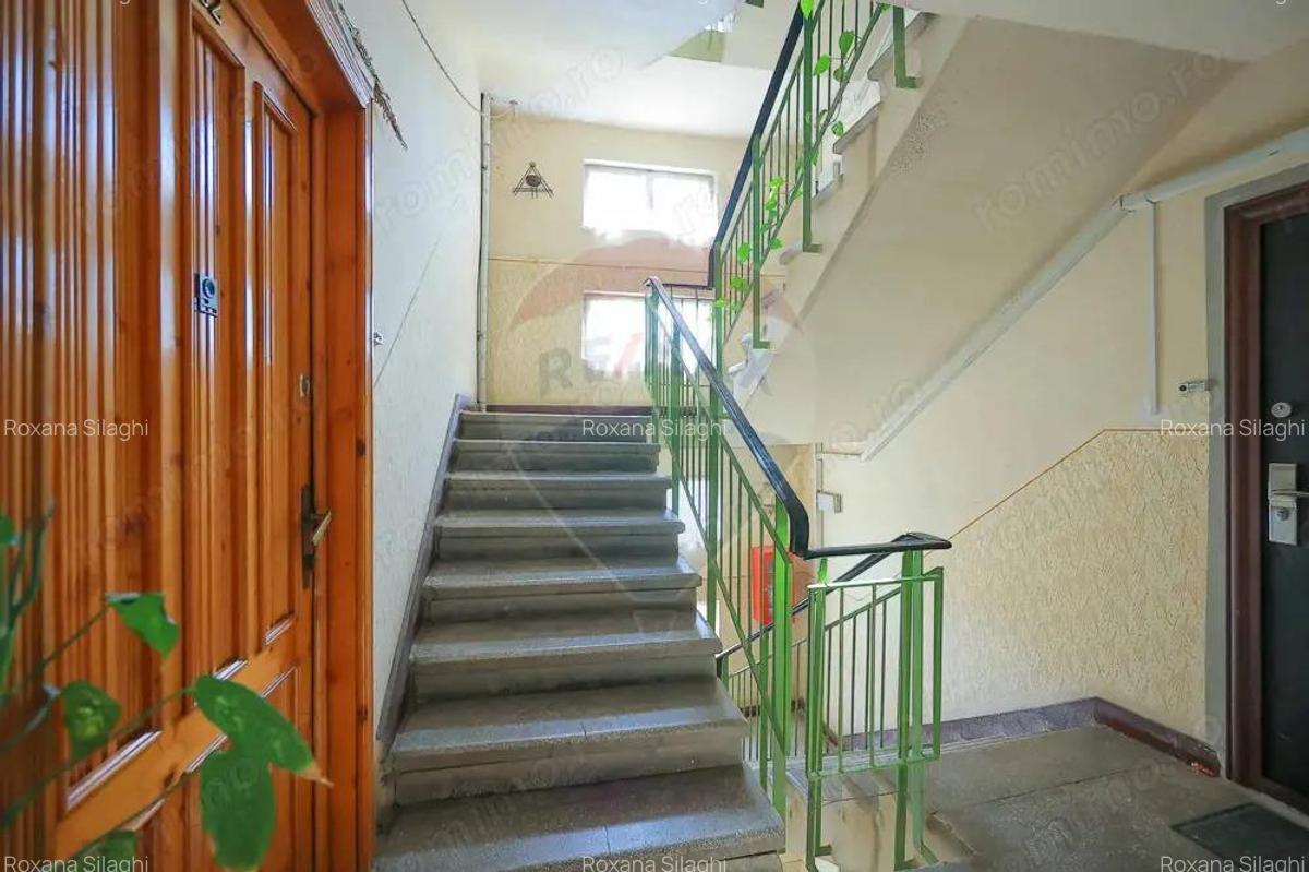 De vanzare Apartament cu 2 camere, etaj 2, str. Grigore Ureche - 12